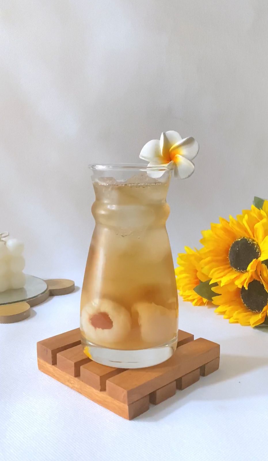 Clover Honey Lychee Earl Grey Iced Tea